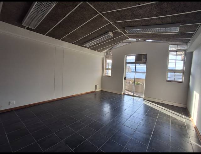 48M² OFFICE TO LET IN VINCENT